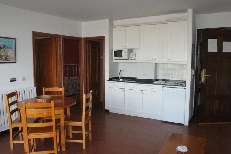 Aparthotel Cabicastro Portonovo Zimmer foto